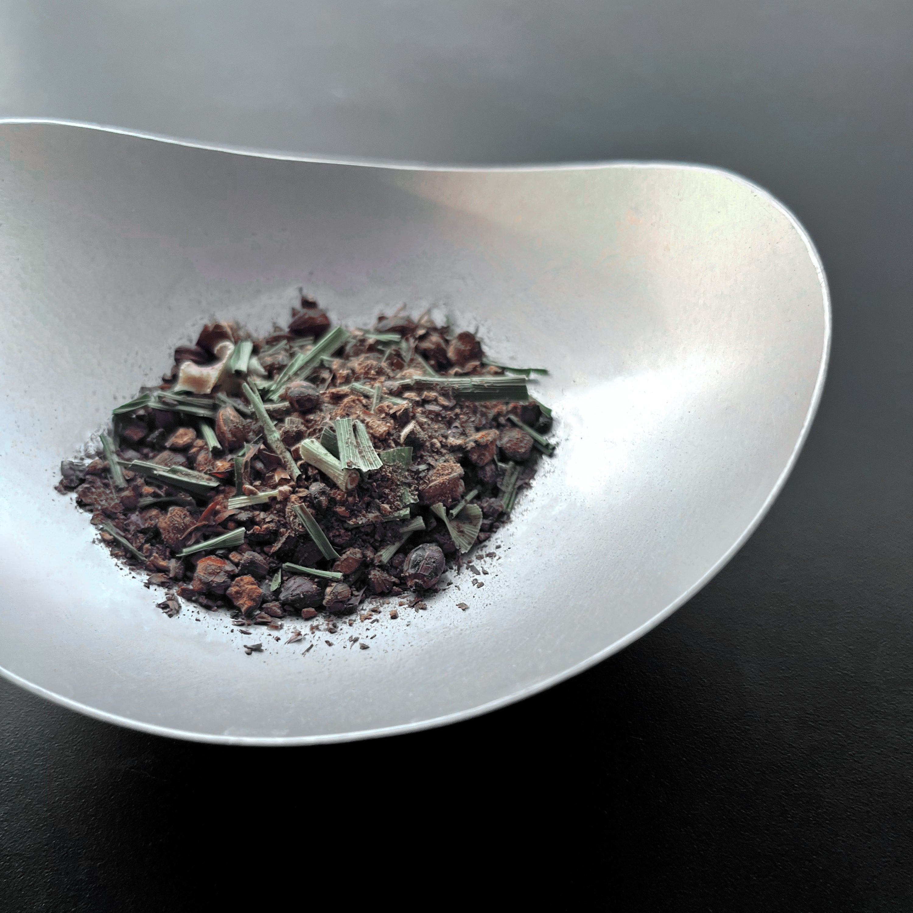 麦茶 /　　　レモングラス